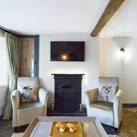 Cosy Cottage In Moreton-In-Marsh Exterior photo